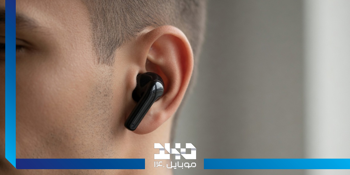 هندزفری بی‌سیم انکر Soundcore مدل (R80i) مشکی روی گوش